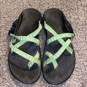 Chaco flip flops size 8.